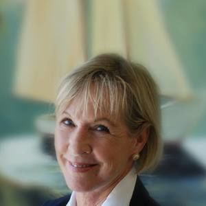 Meet your Posher, Deedee